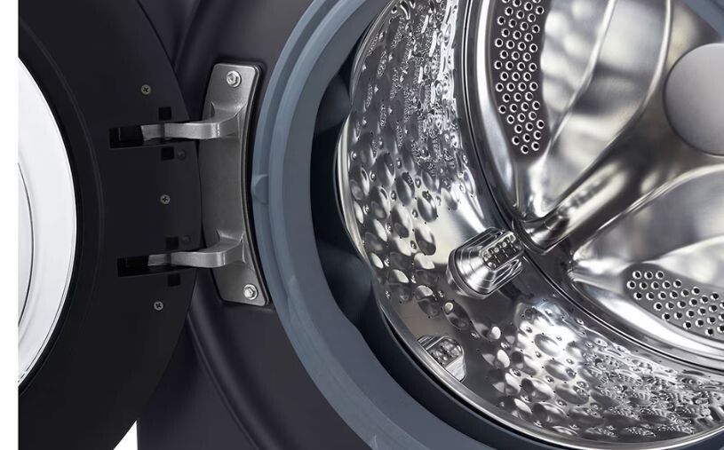 Lồng giặt của máy được thiết kế đặc biệt, giảm thiểu tối đa sự trầy xước