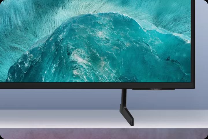 Samsung QA43Q7FA sở hữu thiết kế thanh mảnh, tạo nên sự tinh tế cho không gian
