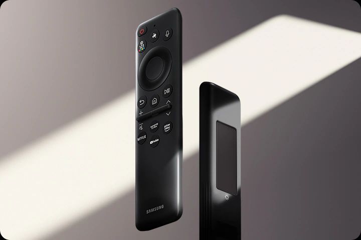 Samsung QA77S85F sử dụng điều khiển từ xa được sạc bằng ánh sáng
