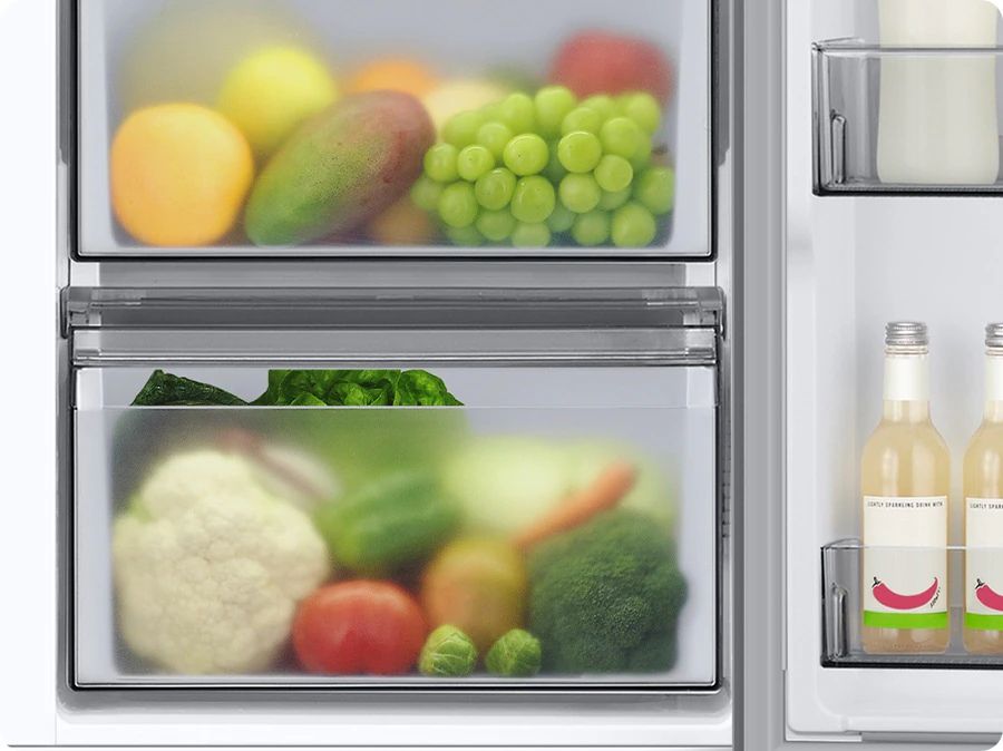 Các khay ngăn được thiết kế điều chỉnh khá linh hoạt để bạn có thể lưu trữ