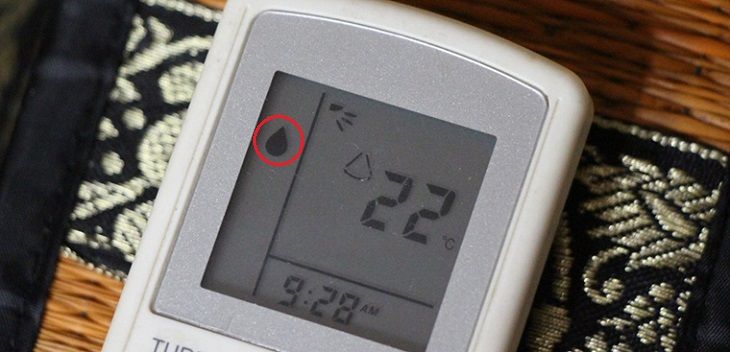 Những ngày trời nồm ẩm thì rất cần thiết sử dụng chế độ DRY hút ẩm