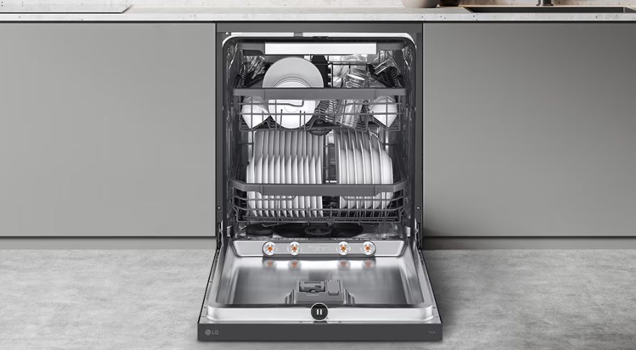 Thiết kế EasyRack™ Plus cho phép bạn tùy chọn việc xếp bát đĩa